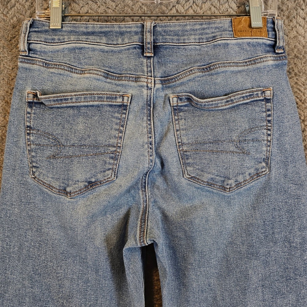 American Eagle Womens High Rise Mom‎ Jeans Medium Wash Blue Stretch Denim Size 8 - Picture 7 of 11
